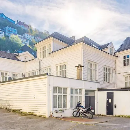 Private Large Double Next To Fish Market * Bergen